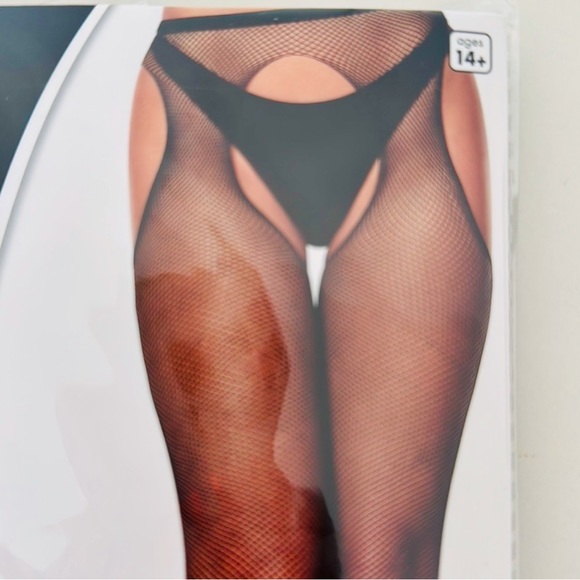 Fishnet Tights Black - Picture 2 of 3